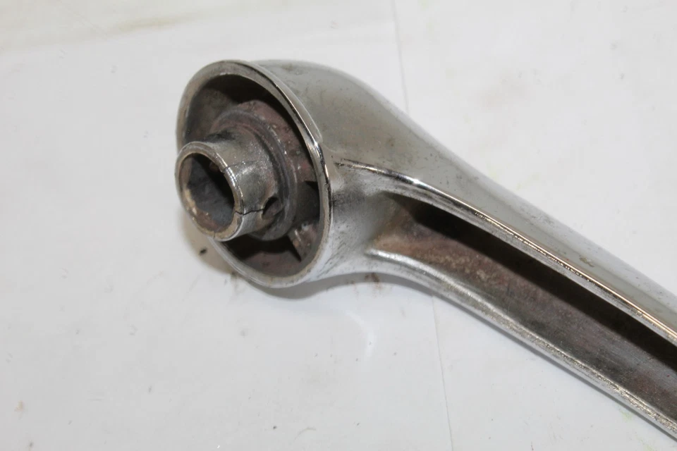 Dodge Power Wagon de los años 40 y 50 MANGO DE MANIVELA DE VENTANA de colección interior MOPAR **Tiene grietas Foto 4 de 4