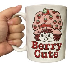 NEW BERRY CUTE Beloved Strawberry Shortcake 1980s Retro 17 Oz Ceramic Mug