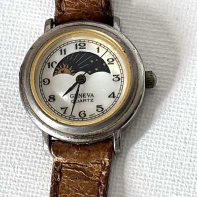 Vintage Geneva Moon Phase Celestial Quartz Watch Needs Battery