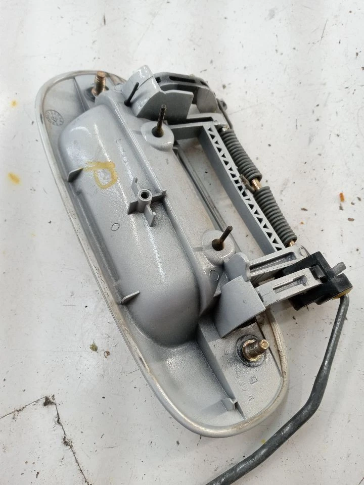 Manija de puerta derecha de pasajero Cadillac DTS 2006-2008 azul hielo probado térmico  Foto 2 de 4