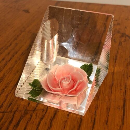 Vtg 60's Shabby Chic Bircraft Lucite Acrylic Hand Carved Pink Rose Desk Pen Hold - 第 1/2 張圖片