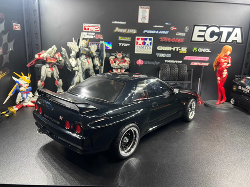 Nissan Skyline GTR R32 1:10 RC Car with Working Headlights – Ready to Run - Picture 5 of 10