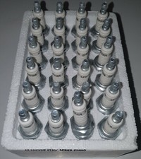 Champion 821S Copper Plus Spark Plugs Qty 24