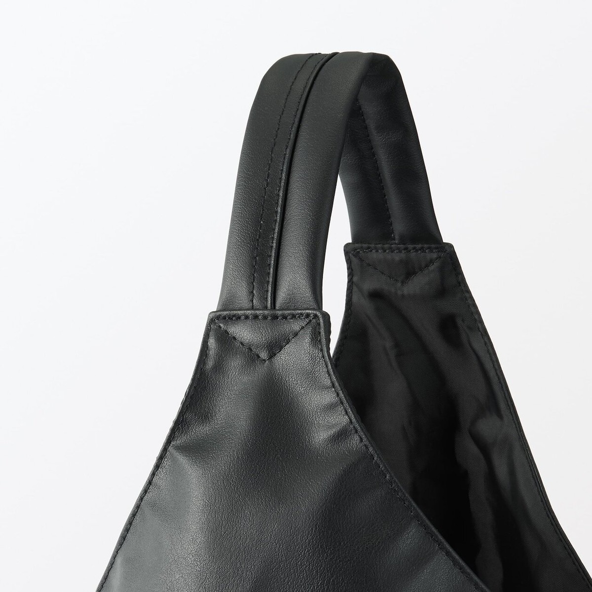 MUJI One Shoulder Bag Plant Based Ingredients Black 84033100 MUJI One Shoulder Bag Plant Based Ingredients Black 84033100