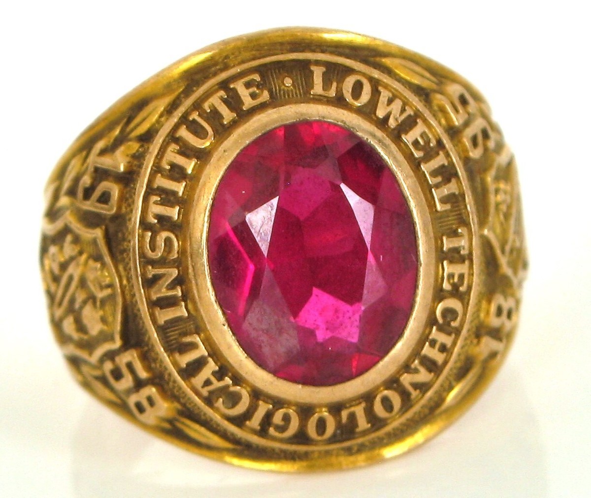 1958 10K YELLOW GOLD BALFOUR LOWELL TECHNOLOGICAL INSTITUTE CLASS