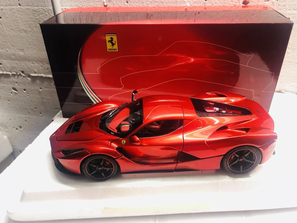 Ferrari LaFerrari One Off Special for Hamilton BBR 1/18 - Immagine 2 di 4