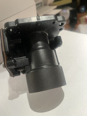 Johnson Evinrude Upper Body Carburetor NEW! Free Shipping! 435083