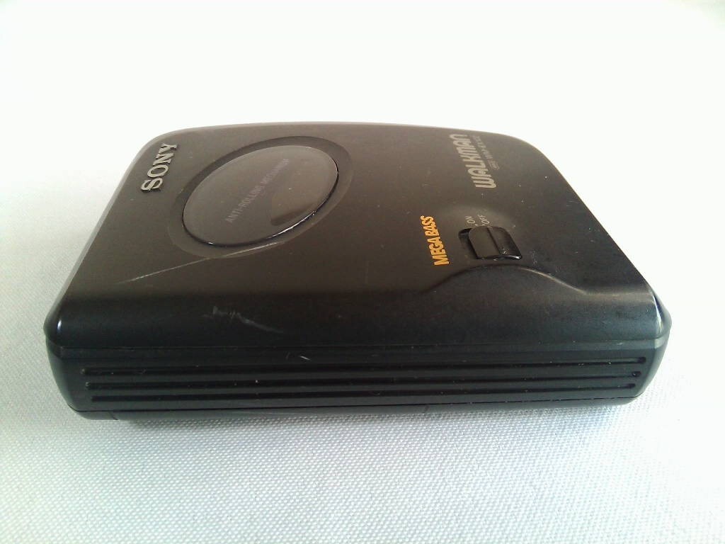 Sony Walkman Wm-ex102 Cassette Player Mega Bass C14 L3 for