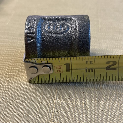 66 Assorted Black Steel Malleable Iron Pipe Fittings-Flanges, Couplings, Nipples - Picture 6 of 14