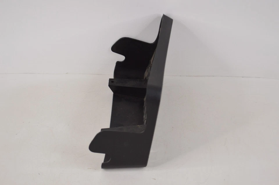 Marco de matrícula delantero Ford LTD Crown Victoria 1986-1991 E6DB-17A385-AA Foto 3 de 4