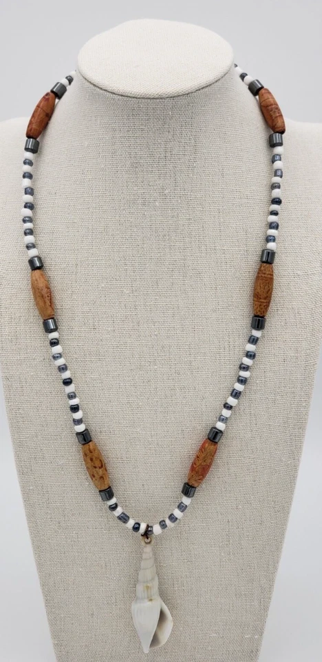 Collar Colgante Madera Decorada Hematita Imitación Shell Cuentas Tono Plata y Blanco Foto 4 de 4