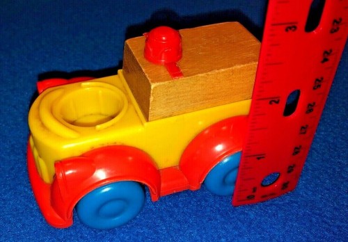 Mattel Preschool Power Putt Putt Fire Engine Rescue Vehicle Wood Plastic 1975 - Picture 10 of 10