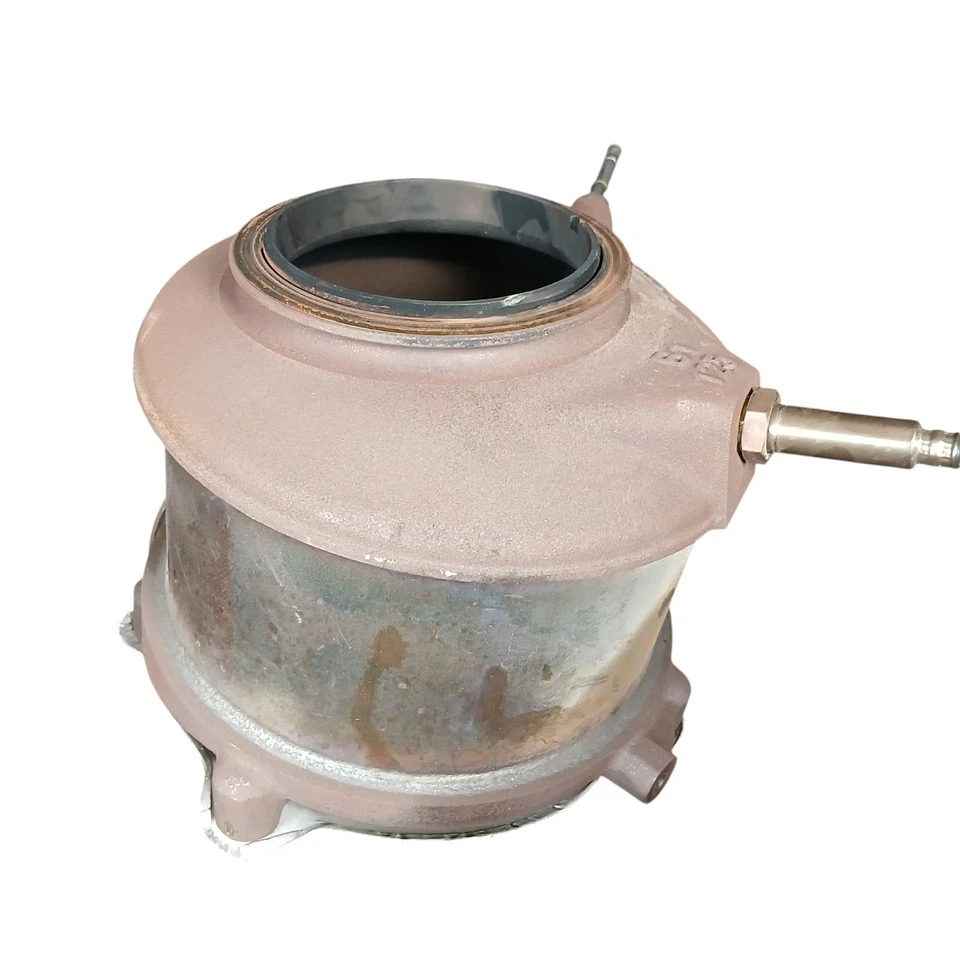 Convertidor catalítico Chevrolet Silverado 3500 Pickup 2022 6,6 L Foto 4 de 4