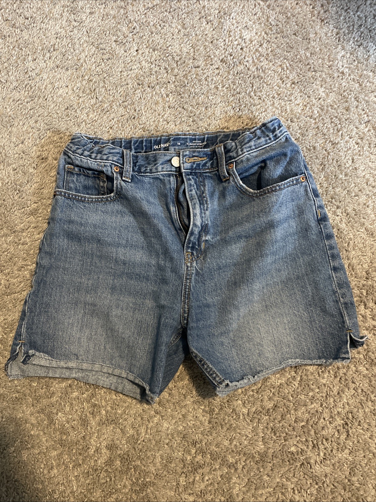 Old Navy Women’s High Rise Slouchy Straight Jean Shorts Size 16
