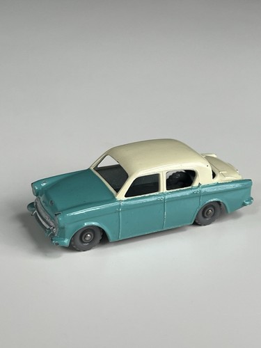 Lesney Matchbox #43 Hillman Minx Blue/White Top Gray Wheels - Picture 1 of 10