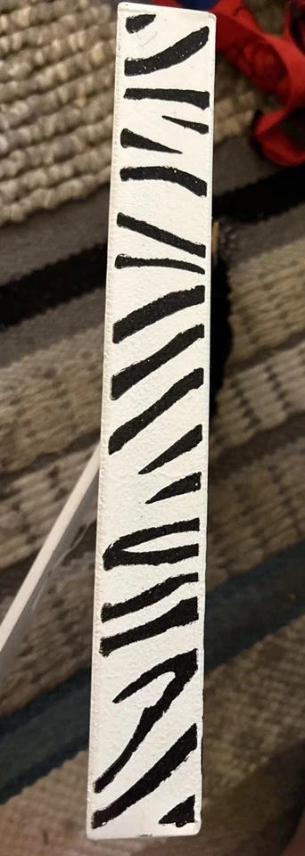 Zebra Print Striped Black & White 4x6 Hobby  Lobby Shadowbox Picture Frame - Image 4 of 4