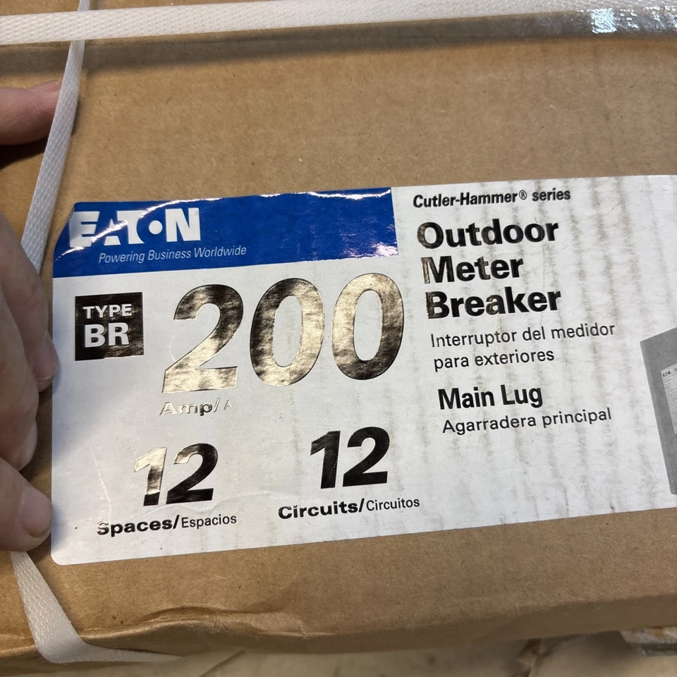 Eaton MB1212L200BTS Outdoor Loadcenter with Meter Socket 200 AMP 12 Spaces. 2416 - Image 3 of 4