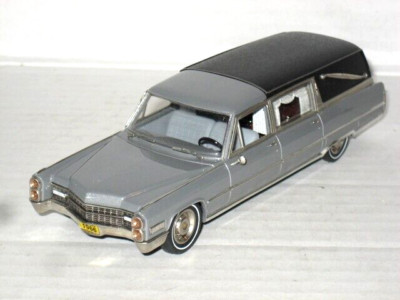 Motor City USA 1966 Cadillac Deluxe Hearse 1/43 MC-79