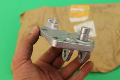 NOS KAWASAKI 1985-1987 ZX600 footpeg holder PART# 35011-1245 | eBay