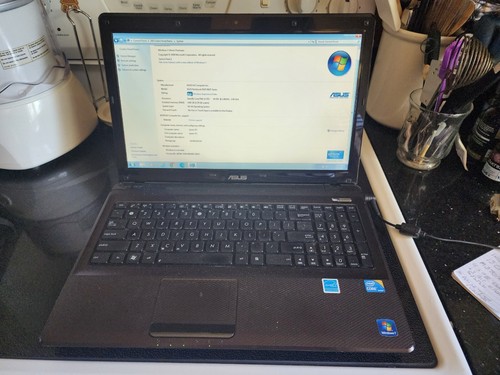 ASUS K52F Laptop Intel Core i3-M370 @ 2.40 Ghz, 4.0 GB RAM 64 bit sistema operativo - Foto 3 di 7