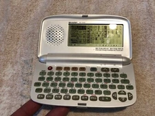 Sharp RD-2500 Korean-English Electronic Dictionary