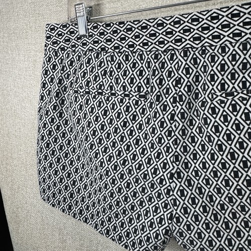 Joe Fresh Damengröße 10 schwarz weiß geometrisches Muster Shorts Stretch Freizeit - Bild 8 von 13