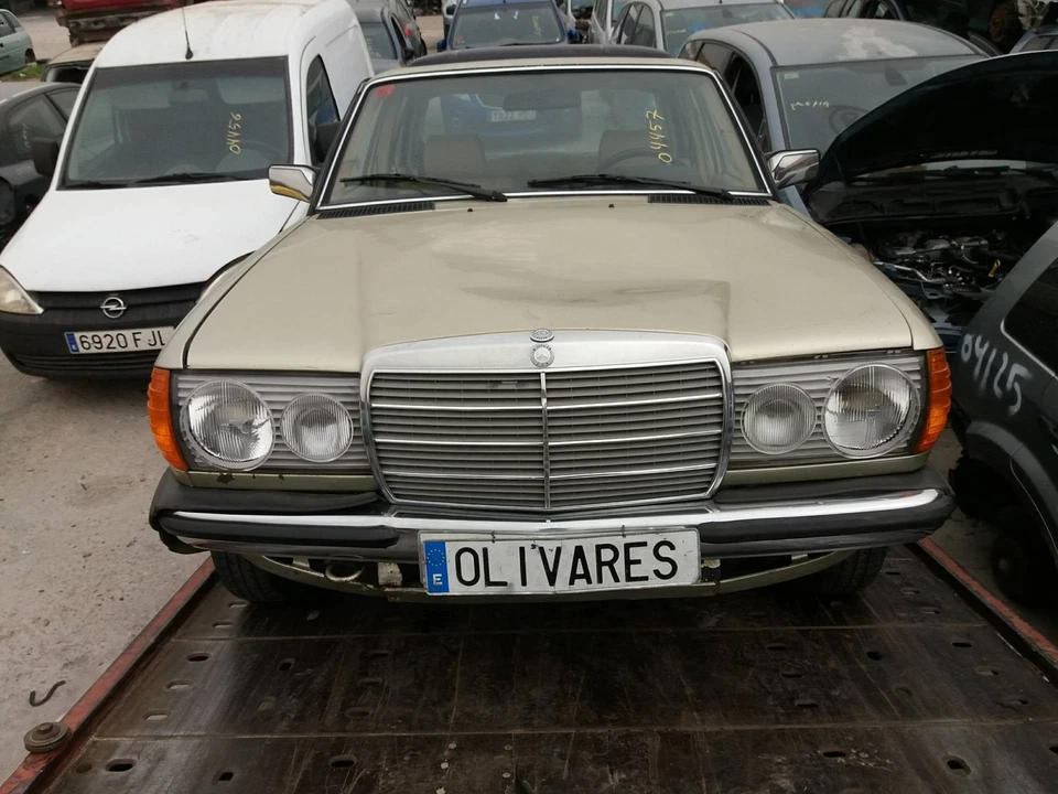 PUERTA DELANTERA DERECHA / 1905157 PARA MERCEDES-BENZ CLASE E W123 BERLINA+COU - Imagen 2 de 4