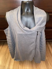 NWT Her Universe Star Wars The Last Jedi Rey Zipper Front Sweater Tunic Size XL
