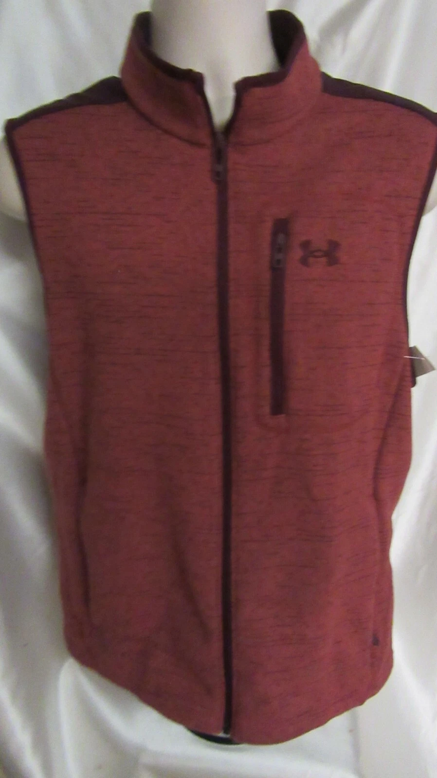 MEN`S UNDER ARMOUR SPECIALIST VEST ZIP FRONT SIZE LARGE NEW