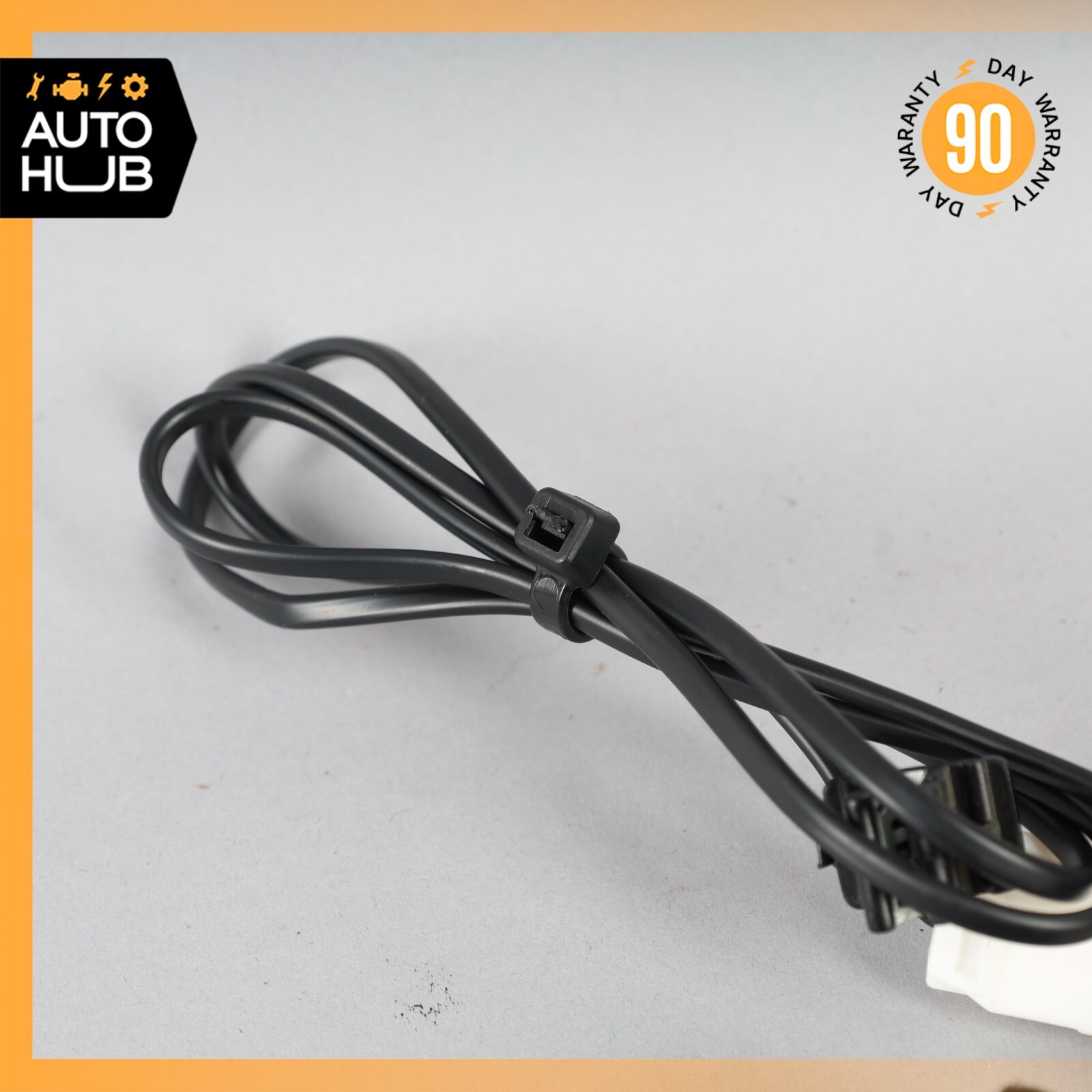 03-13 Maserati Quattroporte M139 Front Driver Left Side Seat Belt Buckle OEM