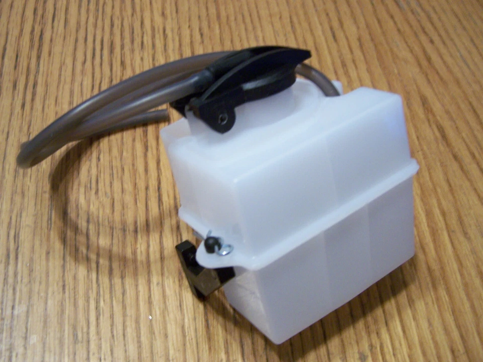 109083 HPI Savage X 4.6 Fuel Tank Fuel Lines Lid & Mounts 160cc Tubing 87149 - Image 2 of 4