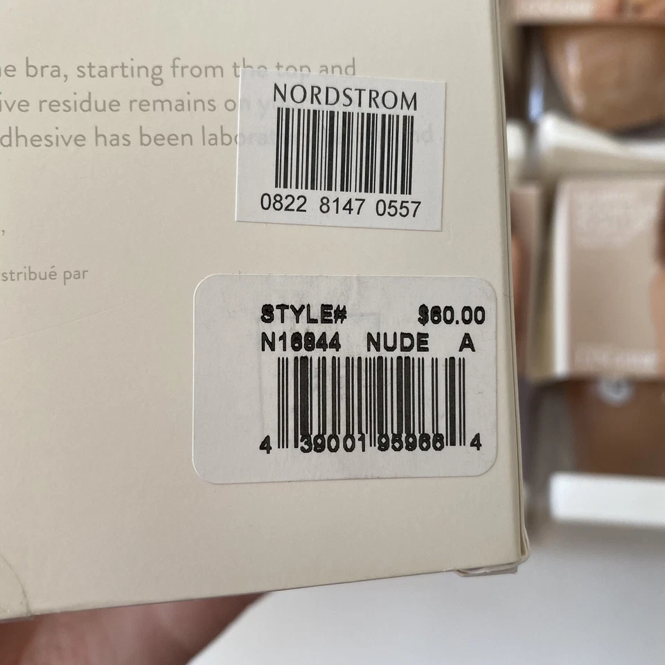 Tazas de tela autoadhesivas push up sin costuras NUBRA talla A, B, C, D ($60) Foto 2 de 3