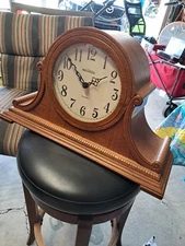 Senandoah Duel Chime Mantel Clock Vintage Wood Design