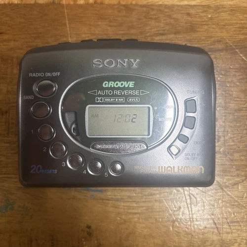 Vintage sony walkman Groove 1980s wm-fx465 radio works Tape Player needs repair