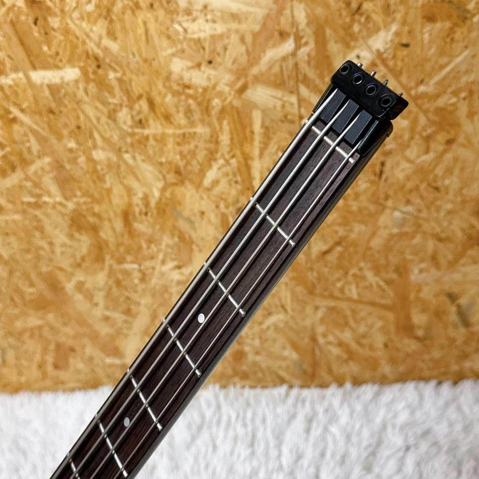 Adaptador de cuerda estilo Steinberger de bajo sin cabeza HOHNER B2B cuerda plana Foto 4 de 4