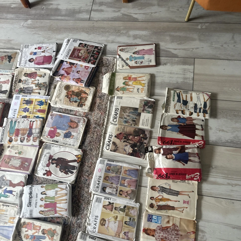 Huge Mixed Lot Of 115 Sewing Patterns Kids Clothes Vintage Look Read Free Ship - Image 4 of 4