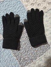 Black Knit Gloves