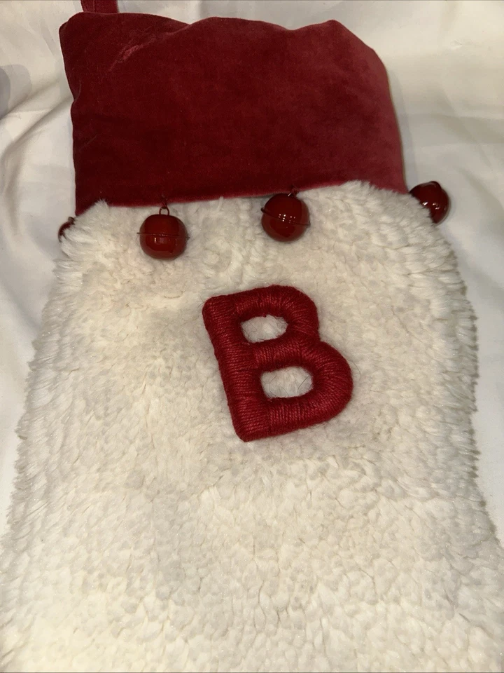 Juego de 2 medias de Navidad Pottery Barn con monograma rojo y blanco Foto 3 de 4