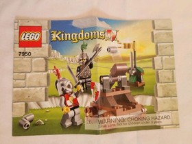 LEGO Kingdoms #7950 Knight's Showdown (2010)  Complete with Instructions