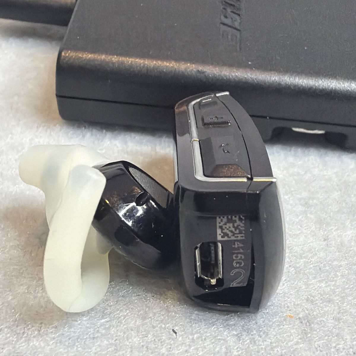 Bose Bluetooth headset Series 2 In-Ear Single Earbud Black w/ case