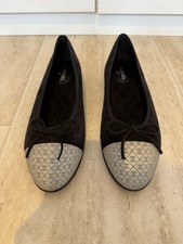 Chanel Suede/3D Cap Toe Flats – Black/White – Size 39 – Excellent Condition