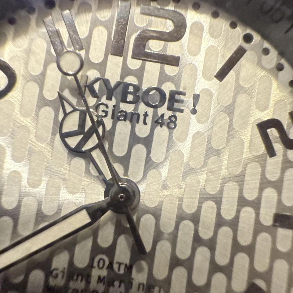 KYBOE! Giant Mariner 48mm Gray 10ATM WR Quartz Watch SC 48-001.15 Needs Battery - Image 3 of 4