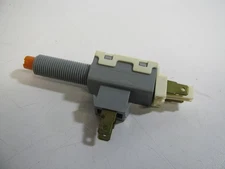 NEW - OUT OF BOX - STANDARD SLS110 Brake Light Switch - D851A SWG1980 DR498