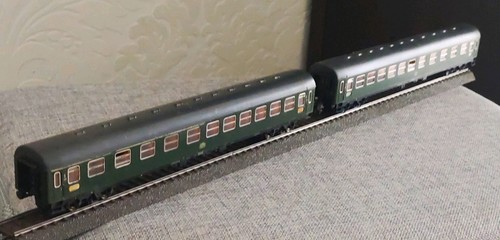 Röwa 3381 2xPersonenwagen Spur H0 grün  | Condition: Gebraucht