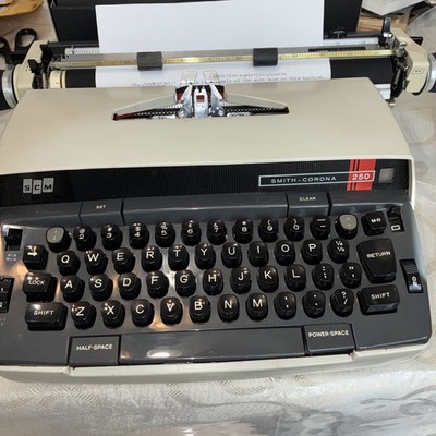 Smith Corona Office Electric 250 Serviced W New Ribbon, With Case, Works Good