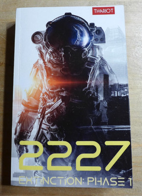 DEUTSCH Thariot: 2227 Extinction: Phase 1 TOP-Zustand Sience Fiction TB 2018