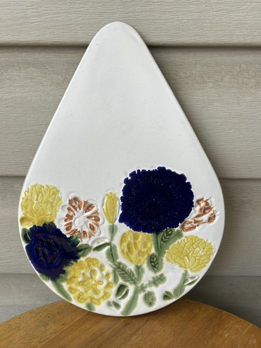 Vintage Bennington Pottery Vermont Wildflowers Teardrop Trivet Wall Tile 11"