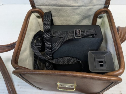 Polaroid Sun 600 LMS Instant Film Camera With Case. Not Tested - Picture 11 of 13