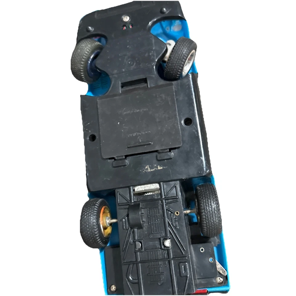 Coche vintage Bandai a batería modelo Ford Porsche Indy AZUL Foto 4 de 4