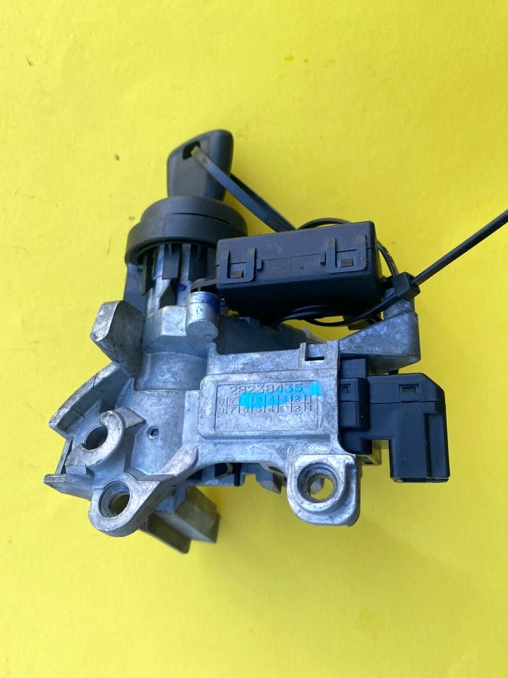 2014-2020 CHEVROLET SILVERADO 2500 HD ЗАМОК ЗАЖИГАНИЯ С КЛЮЧОМ OEM 13500157 - Изображение 4 из 4